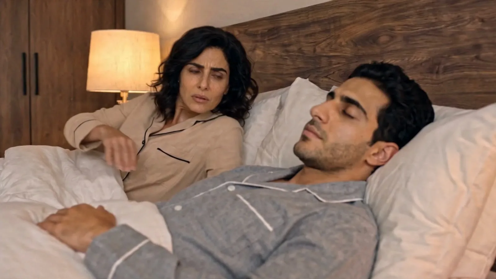 Still 03